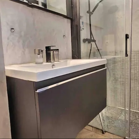 Beautiful Fully Renovated Centrally Located Apartment Monte-Carlo